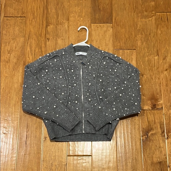 Gray Zara Zip Up - Picture 1 of 3